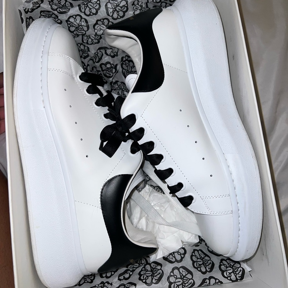 Mens Size 43 Alexander McQueen